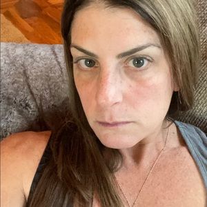 Meet your Posher, Alicia